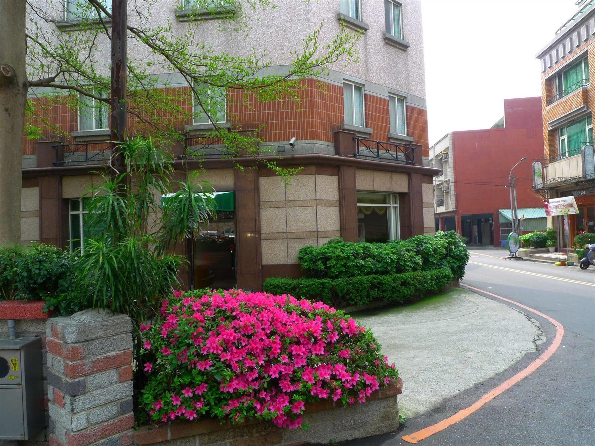 Hara Zuru Hotel Taoyuan Exteriör bild