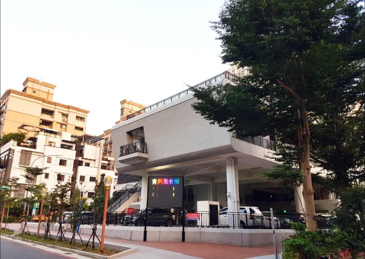 Hara Zuru Hotel Taoyuan Exteriör bild