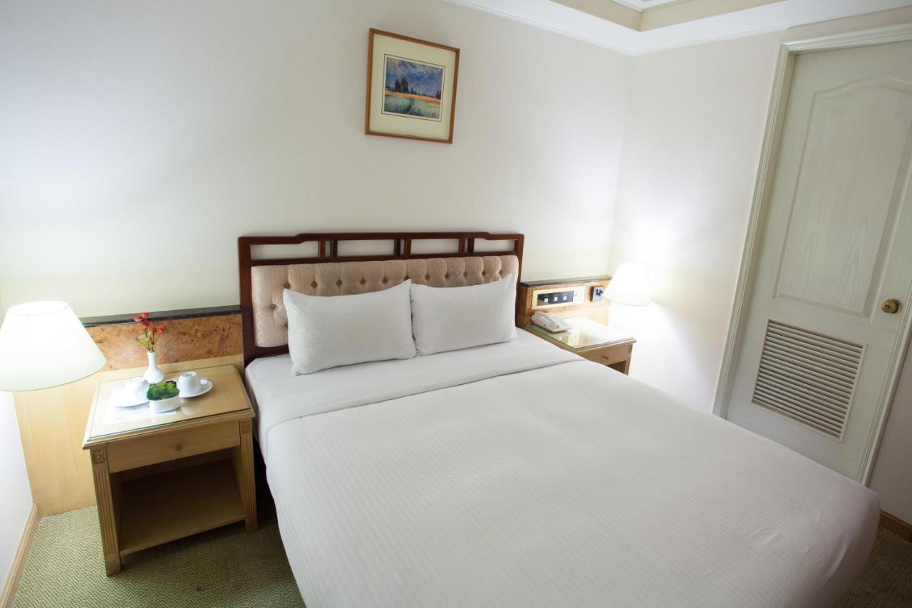 Hara Zuru Hotel Taoyuan Exteriör bild