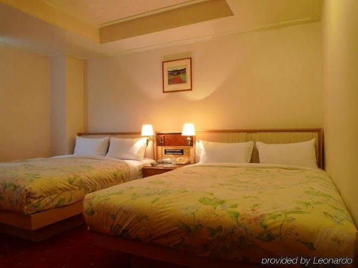 Hara Zuru Hotel Taoyuan Exteriör bild