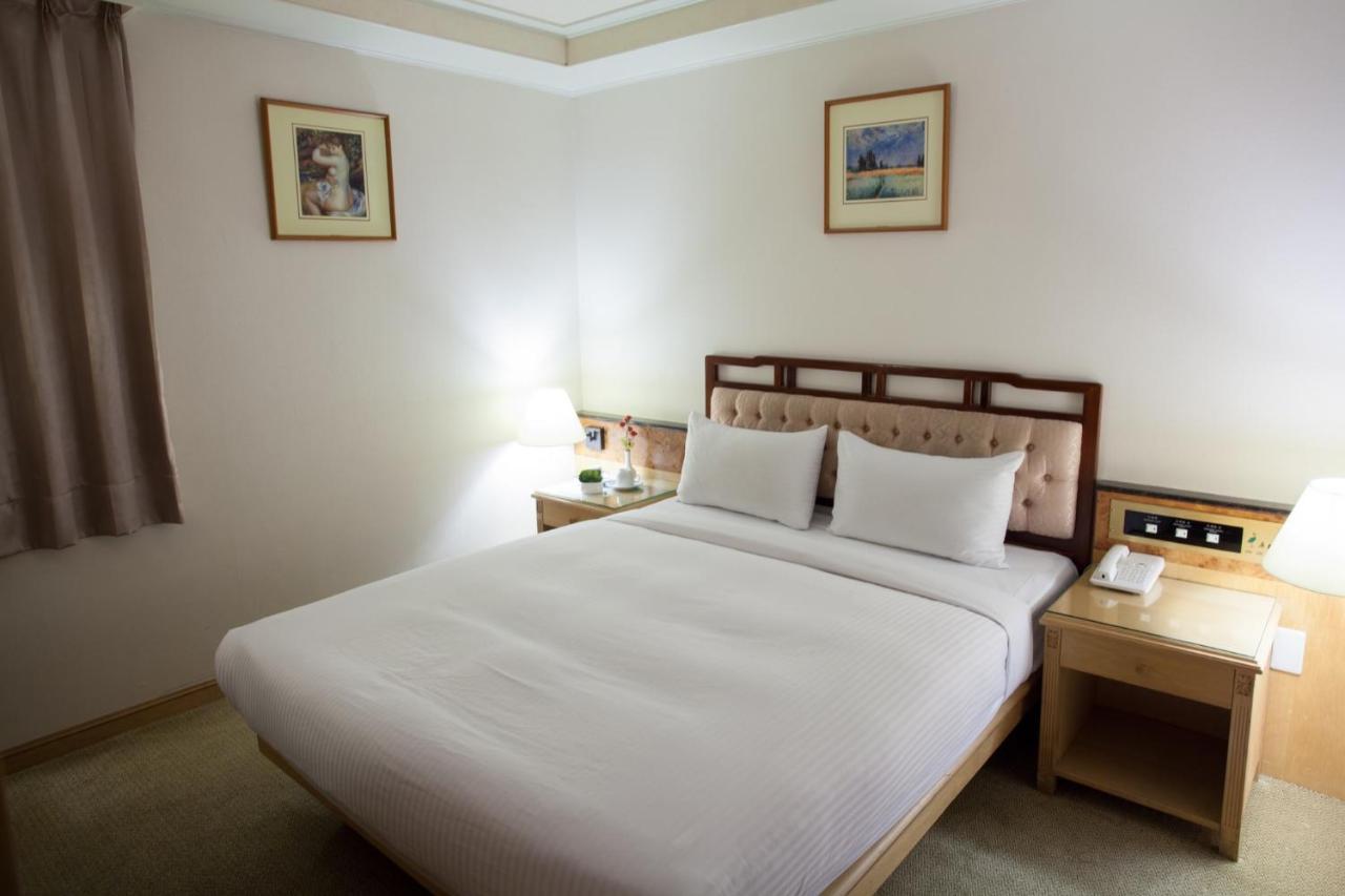 Hara Zuru Hotel Taoyuan Exteriör bild